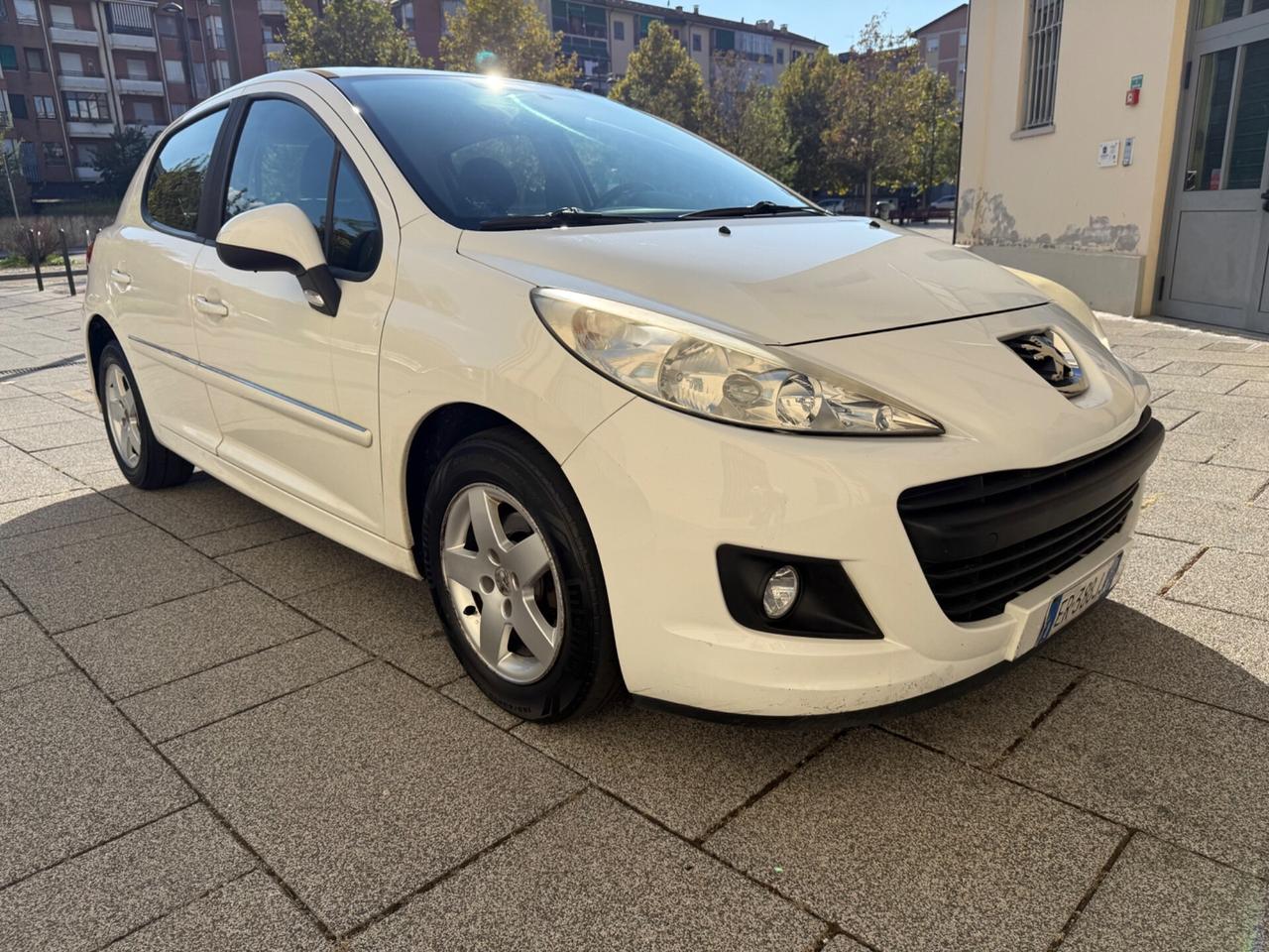 Peugeot 207 Plus 1.4 8V 75CV 5 porte