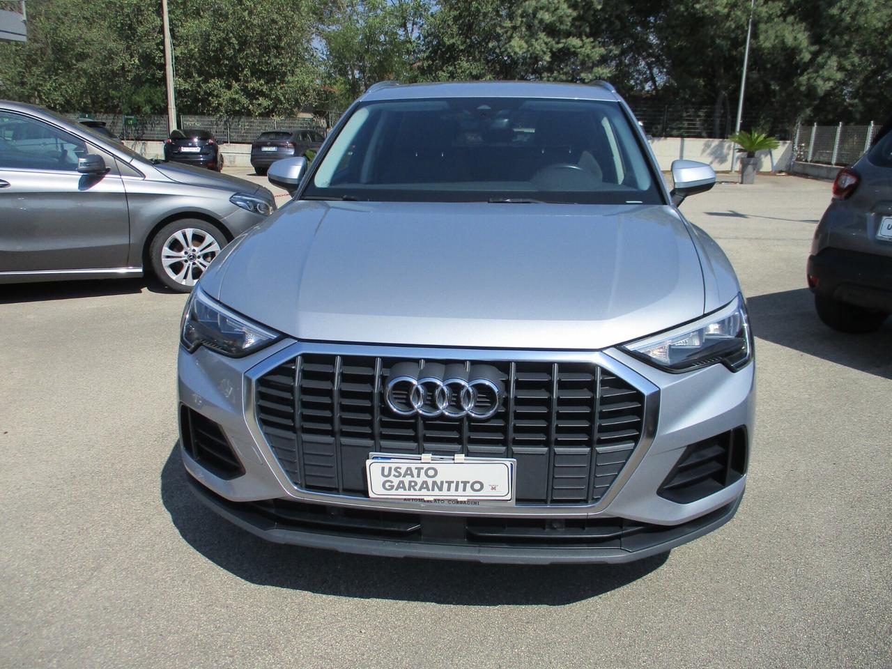 Audi Q3 35 TDI S tronic Business