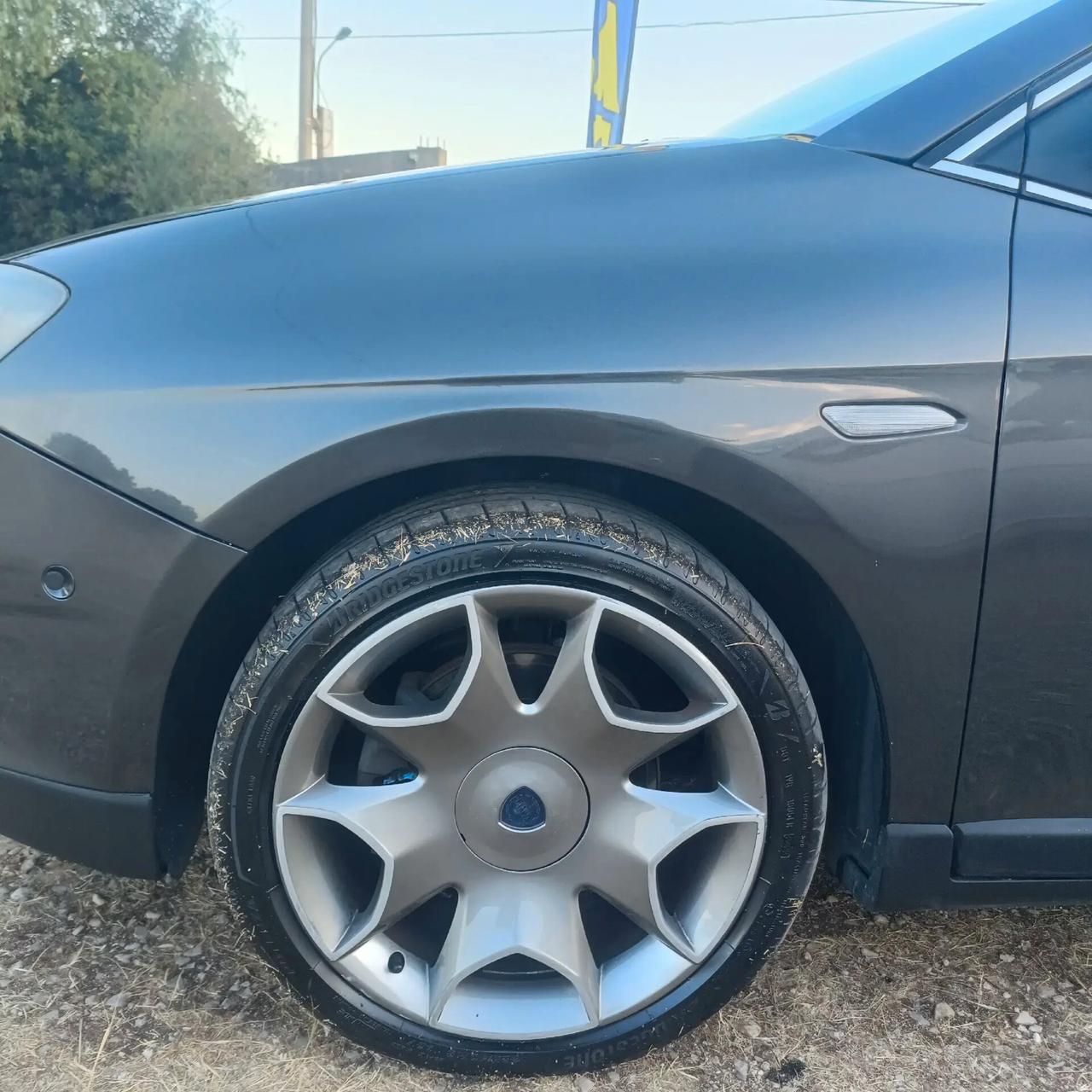 Lancia Delta 1.9 MJT Twinturbo DPF Executive