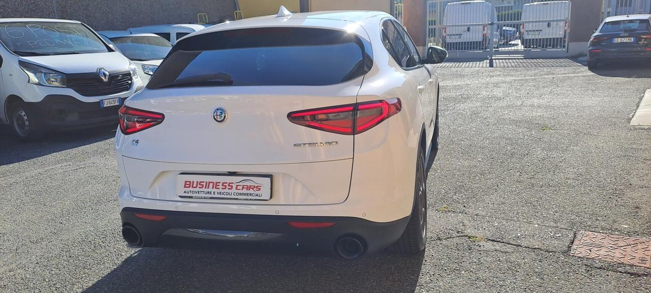 Alfa Romeo Stelvio 2.2 Turbodiesel 190 CV AT8 Q4 Sprint - KM. 92.000 TAGLIANDATO!