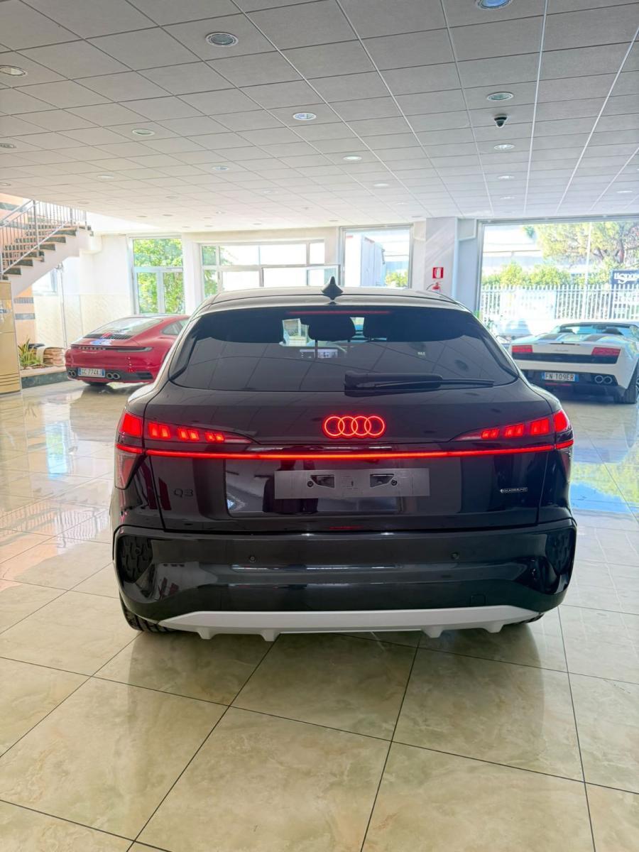 AUDI - Q3 Sportback - Q3 SPB 40 TFSI quattro S tronic