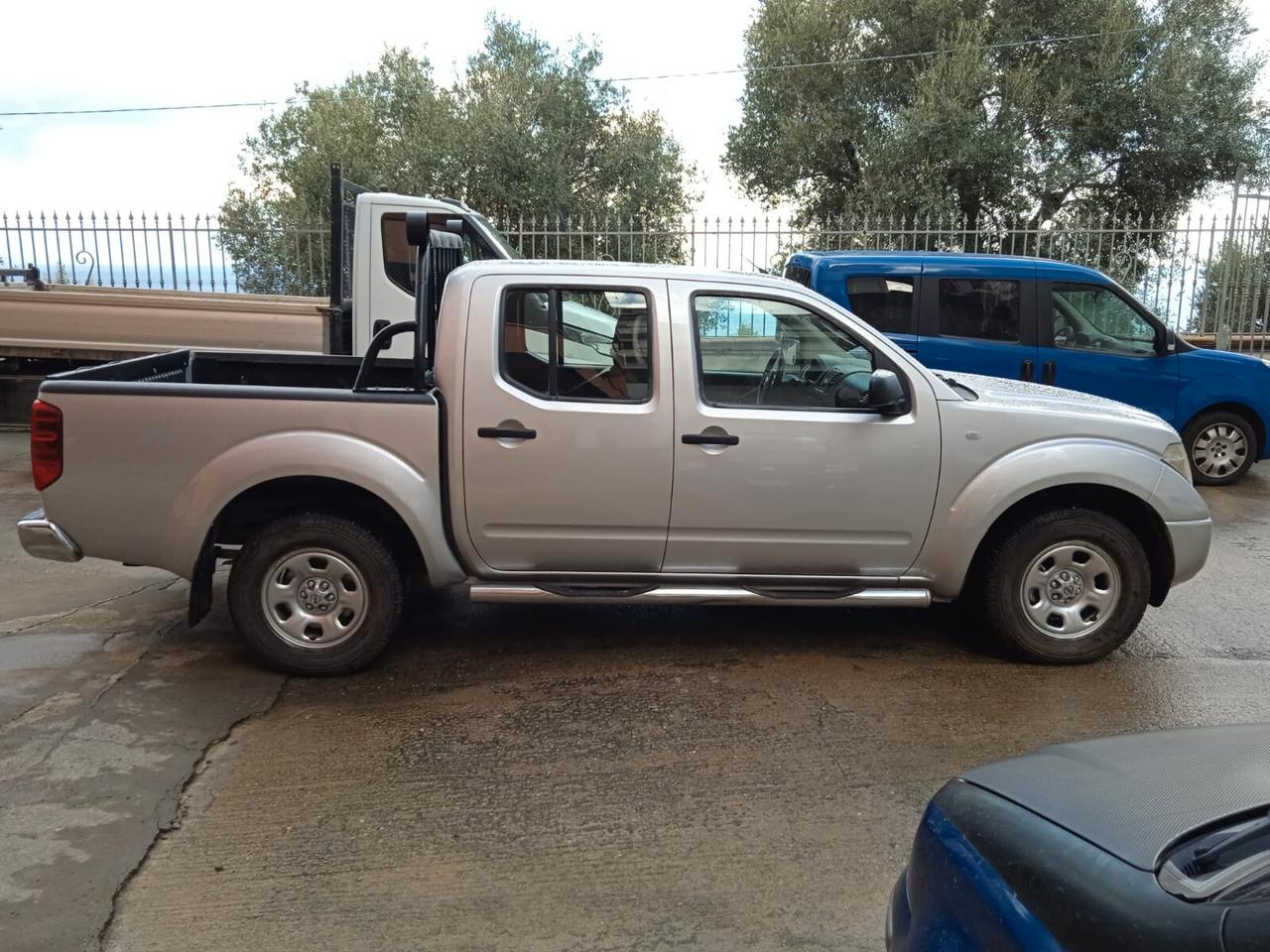 NISSAN NAVARA 4x4 2.5 dCi 171cv Double Cab 4p