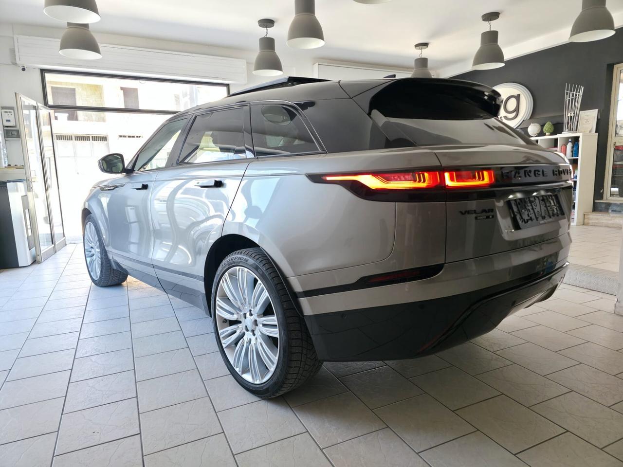 Land Rover Range Velar 3.0D V6 300 CV R-Dynamic HSE