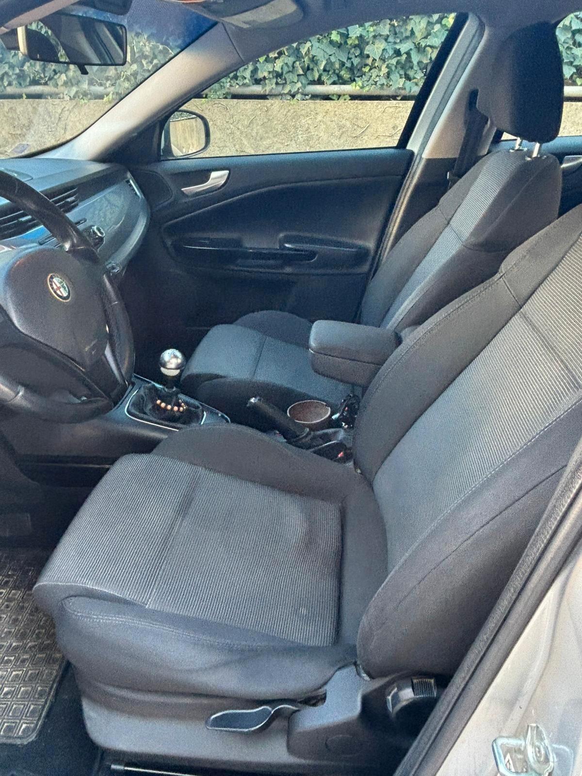 Alfa Romeo Giulietta 1.6 JTDm-2 105 CV Exclusive