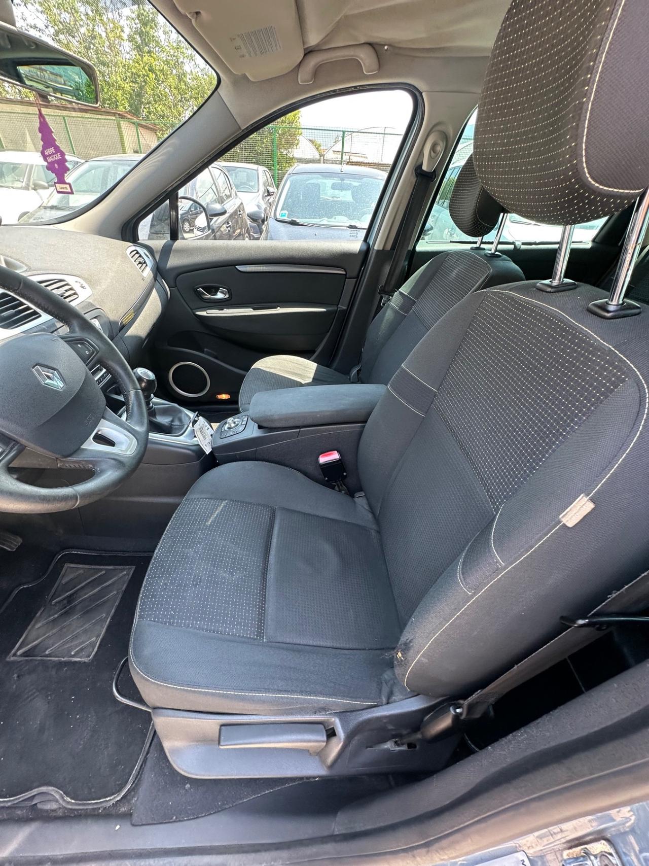 Renault Scenic Scénic 1.9 dCi 130CV Luxe