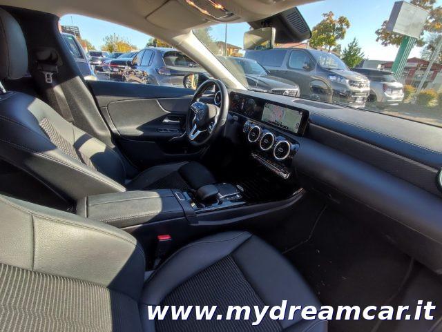 MERCEDES-BENZ CLA 180 d Automatic Shooting Brake Sport