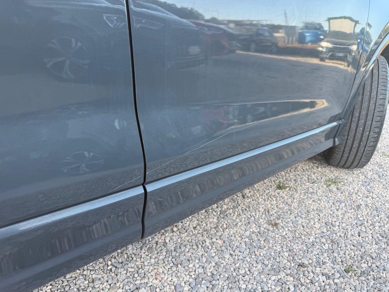 Audi Q2 30 TDI S tronic Identity Black