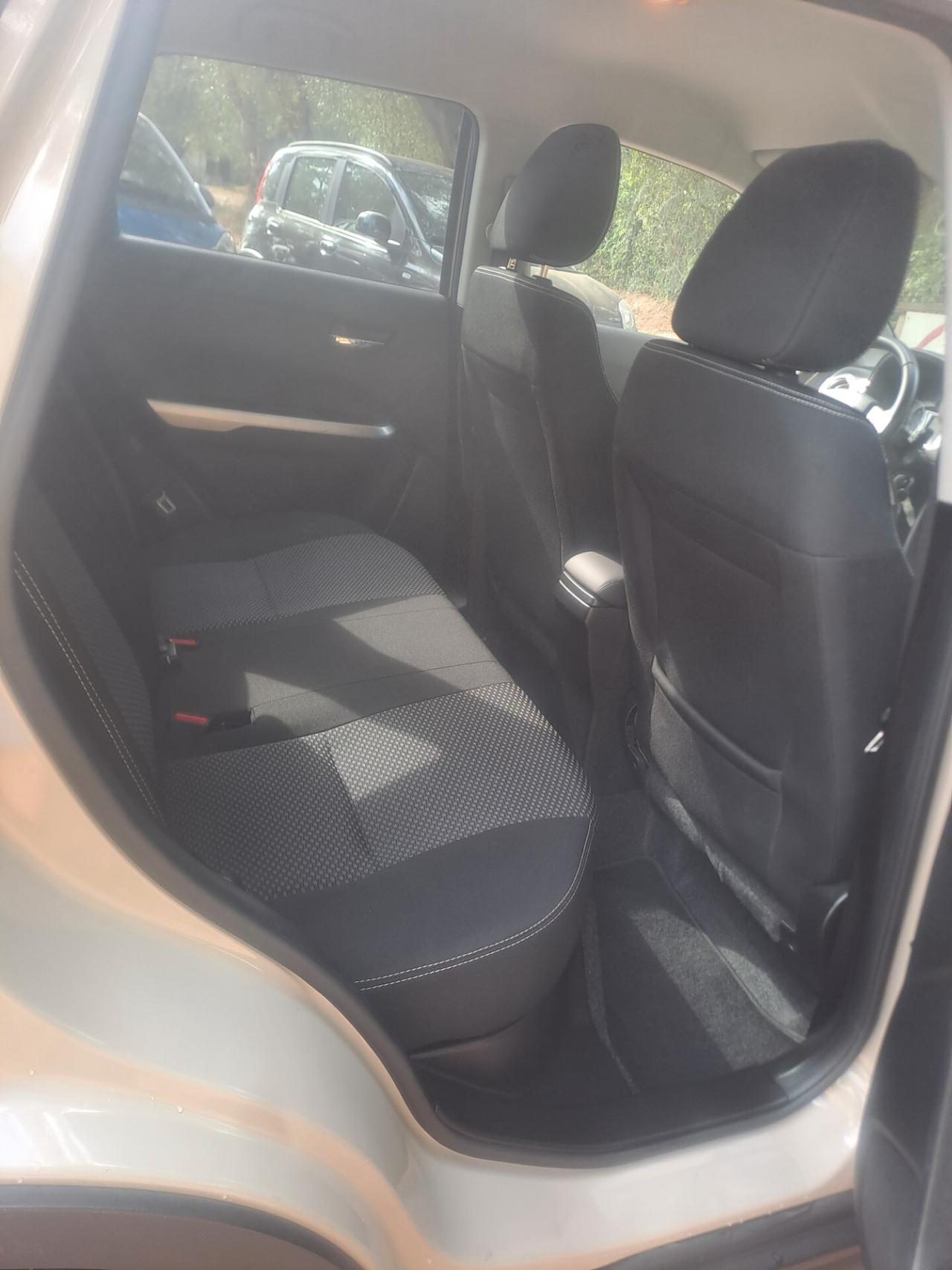 Suzuki Vitara 1.6 DDiS V-Top