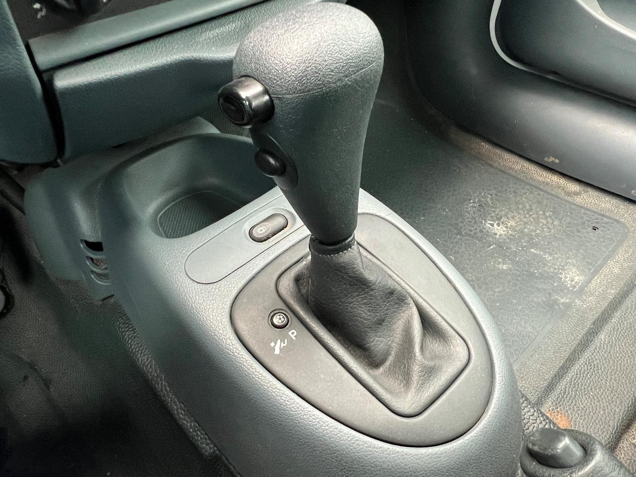 Renault Kangoo 1.4 cat Proactive cambio automatico