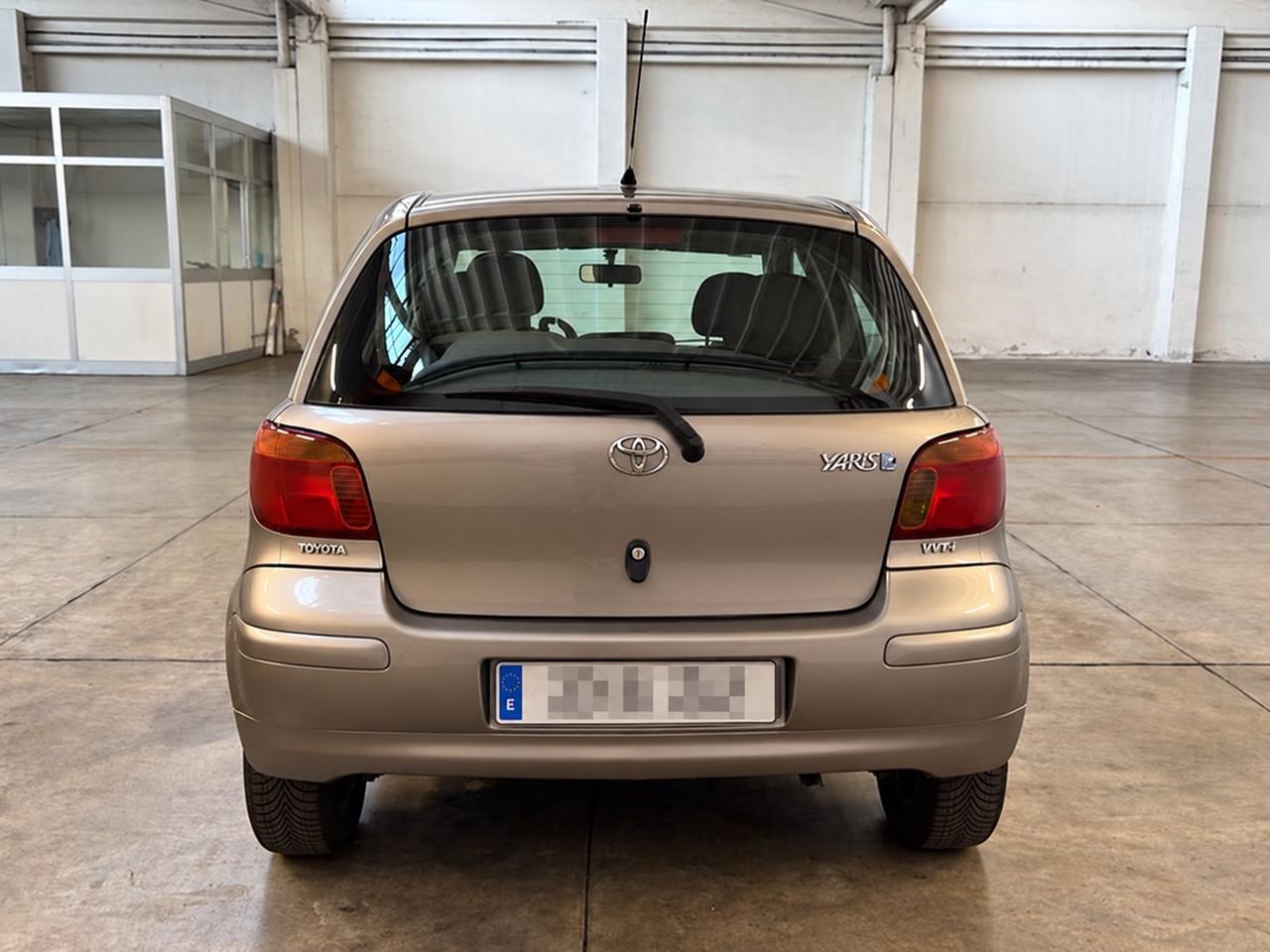 Toyota Yaris 1.0i 16V cat 3 porte Sol
