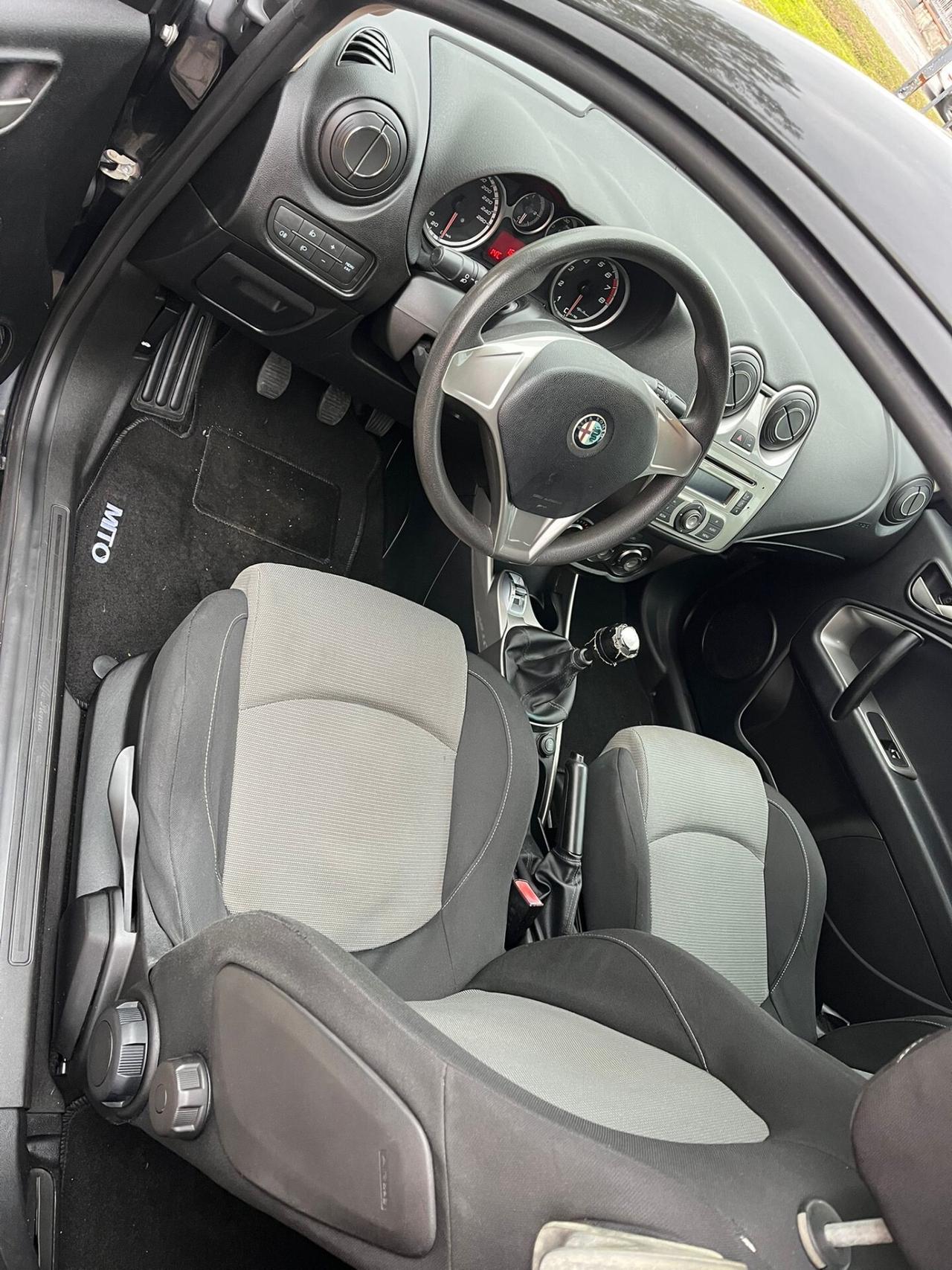 Alfa Romeo MiTo 1.4 78 CV Distinctive Sport Pack