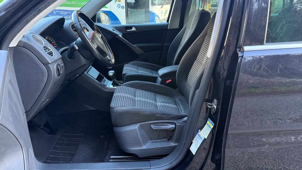 Volkswagen Tiguan 2.0 TDI DPF 4MOTION tiptronic Sport & Style