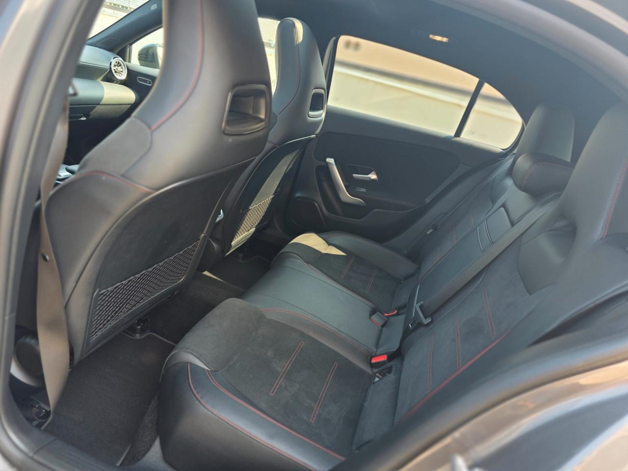 Mercedes-benz A 180 d Automatic AMG Line Premium Plus