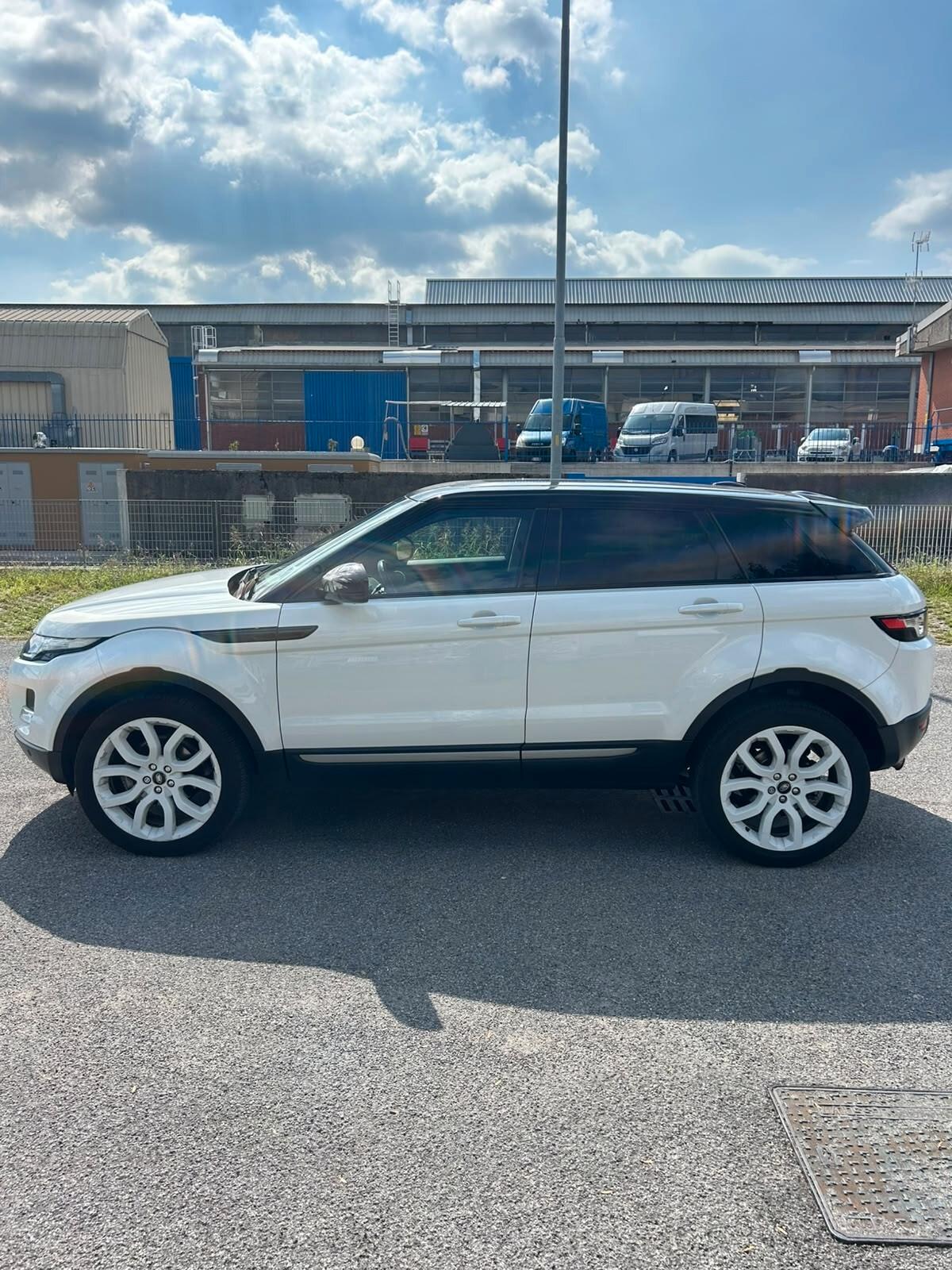 Land Rover Range Evoque 2.2 TD4 5p. British Edition Dynamic