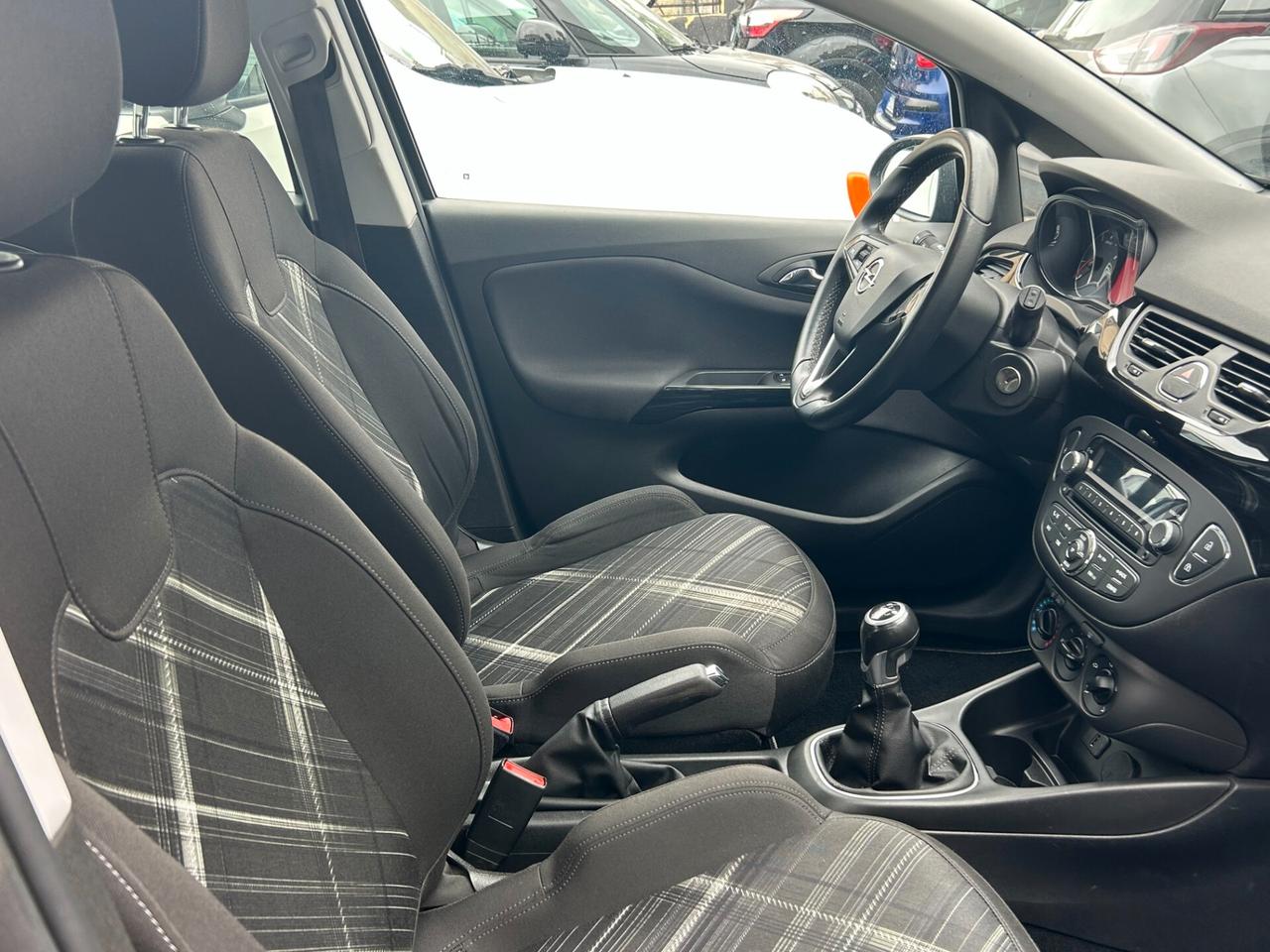 Opel Corsa 1.2 5 porte