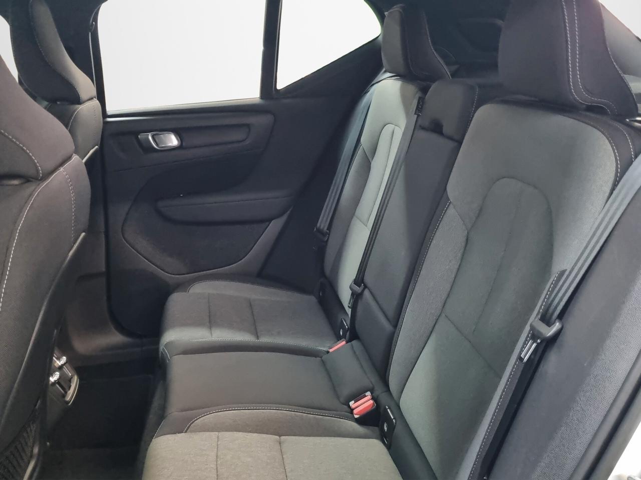 Volvo XC40 B3 automatico Plus Dark