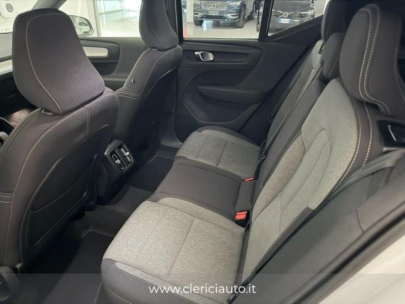 Volvo XC40 B3 automatico Core