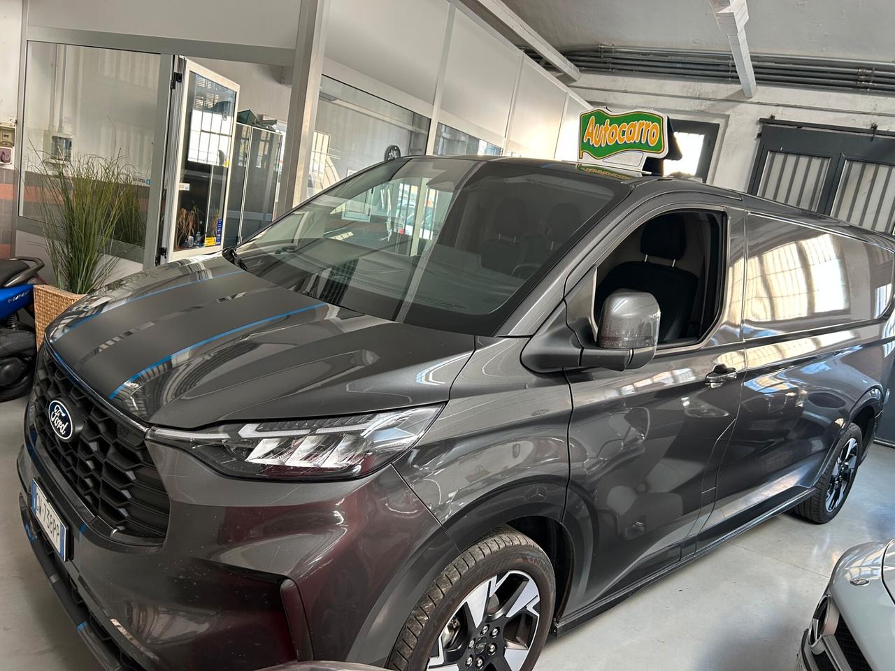 Ford Transit Custom passo lungo cambio automatico