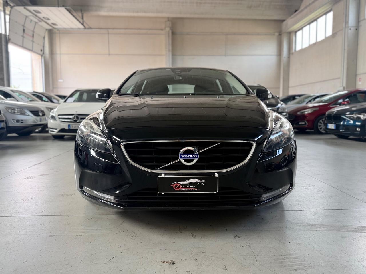 Volvo V40 D2 1.6 Powershift Kinetic NEOPATENTATI