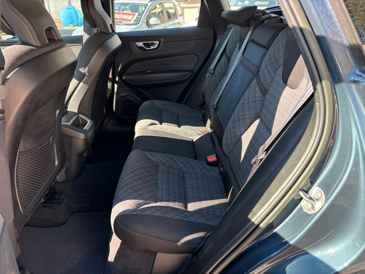 Volvo XC 60 XC60 B4 (d) AWD automatico Core