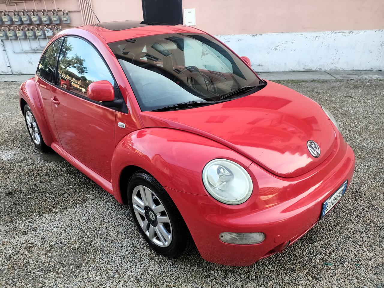 Volkswagen New Beetle 2.0 GPL pelle e tettuccio