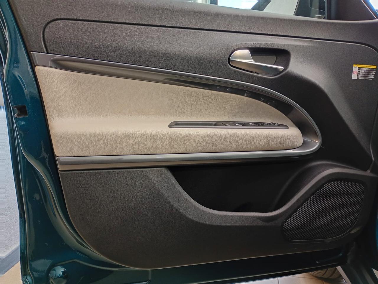 FIAT 600 HYBRID 136CV AUTOMATICA LA PRIMA – 23.000 KM – FULL OPTIONAL