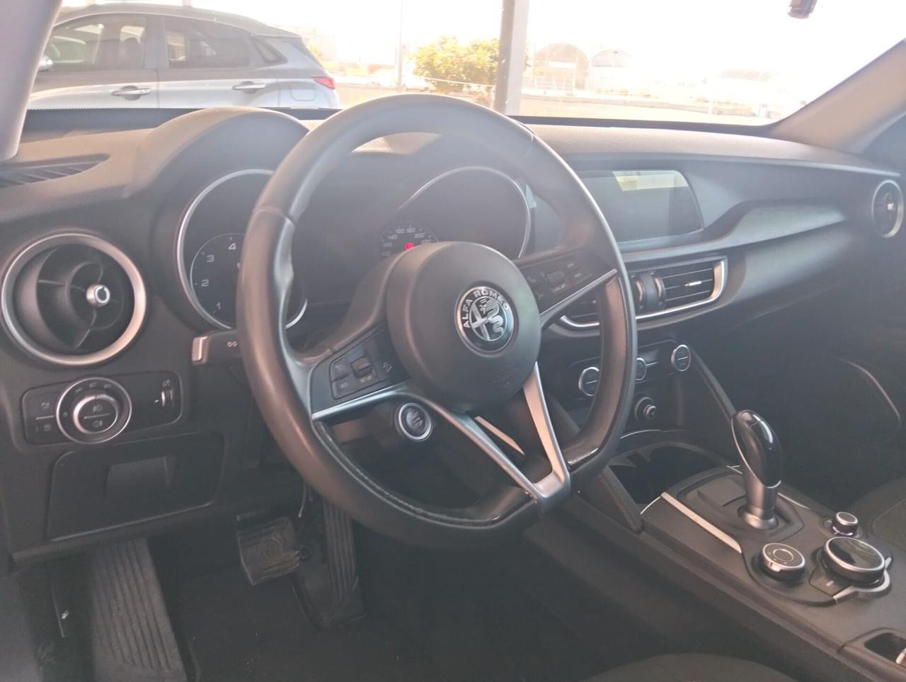 Alfa Romeo Stelvio 2.2 Turbodiesel 180 CV AT8 RWD Executive