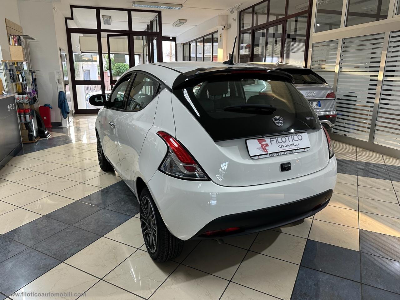 LANCIA Ypsilon 1.0 FireFly 5p.S&S Hybryd Gold TELECAMERA - MODELLO 2023