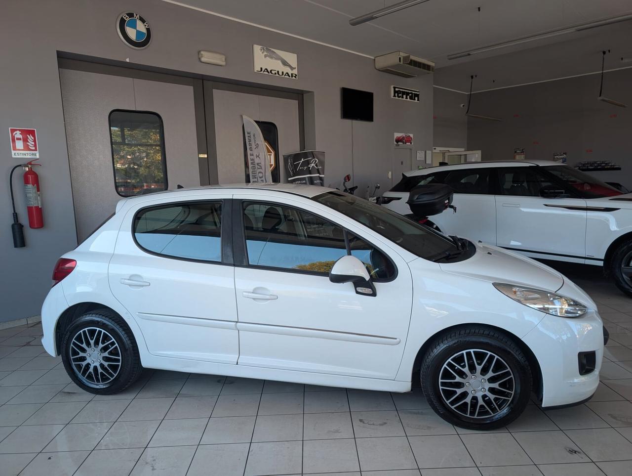 Peugeot 207 Plus 1.4 8V 75CV 5p. ECO GPL