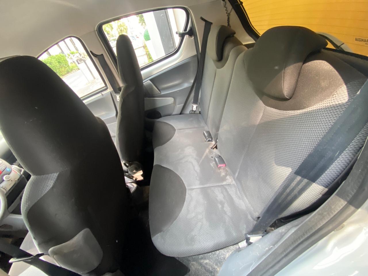 Toyota Aygo 1.0 5p Sol 98.000KM - NEOPATENTATI!!!