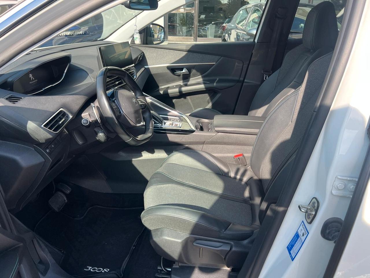 Peugeot 3008 BlueHDi 130 S&S EAT8 Allure *AUTOCARRO N-1*