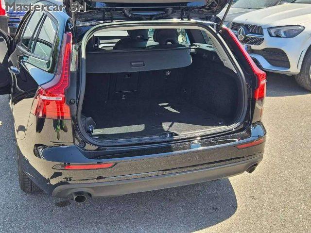 VOLVO V60 V60 2.0 b3 Momentum N1 auto 7m - GH345PR