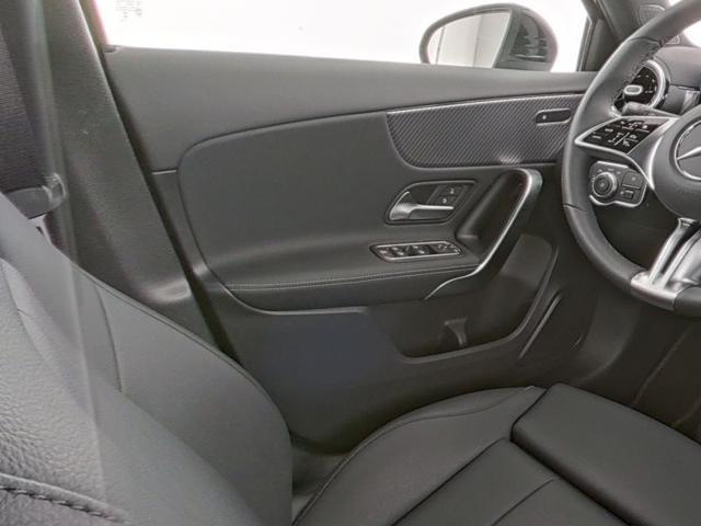 MERCEDES-BENZ A 180 Automatic Progressive Advanced