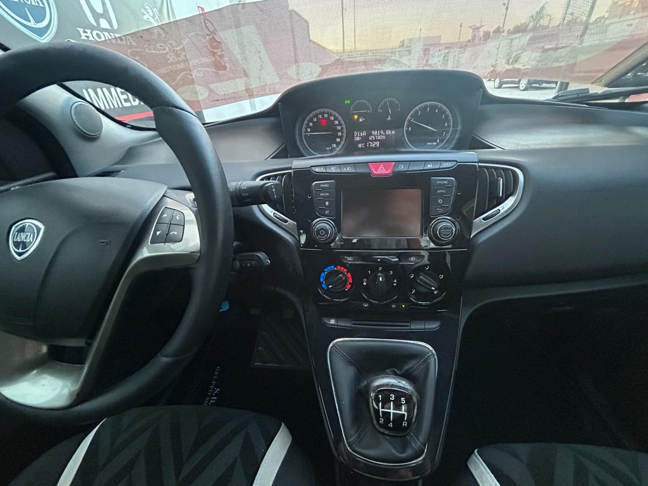 Lancia Ypsilon 2018 1.2 69 CV GPL LEGGI TUTTO!