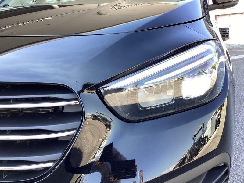 Mercedes-Benz Classe T 180 d AT