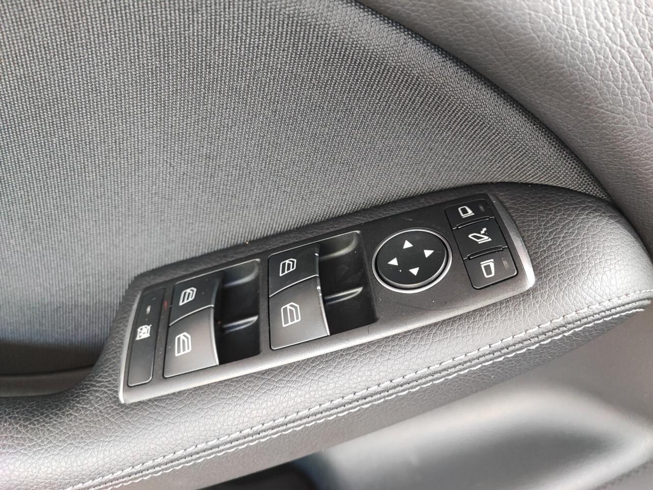 Mercedes-benz B 180 d Premium