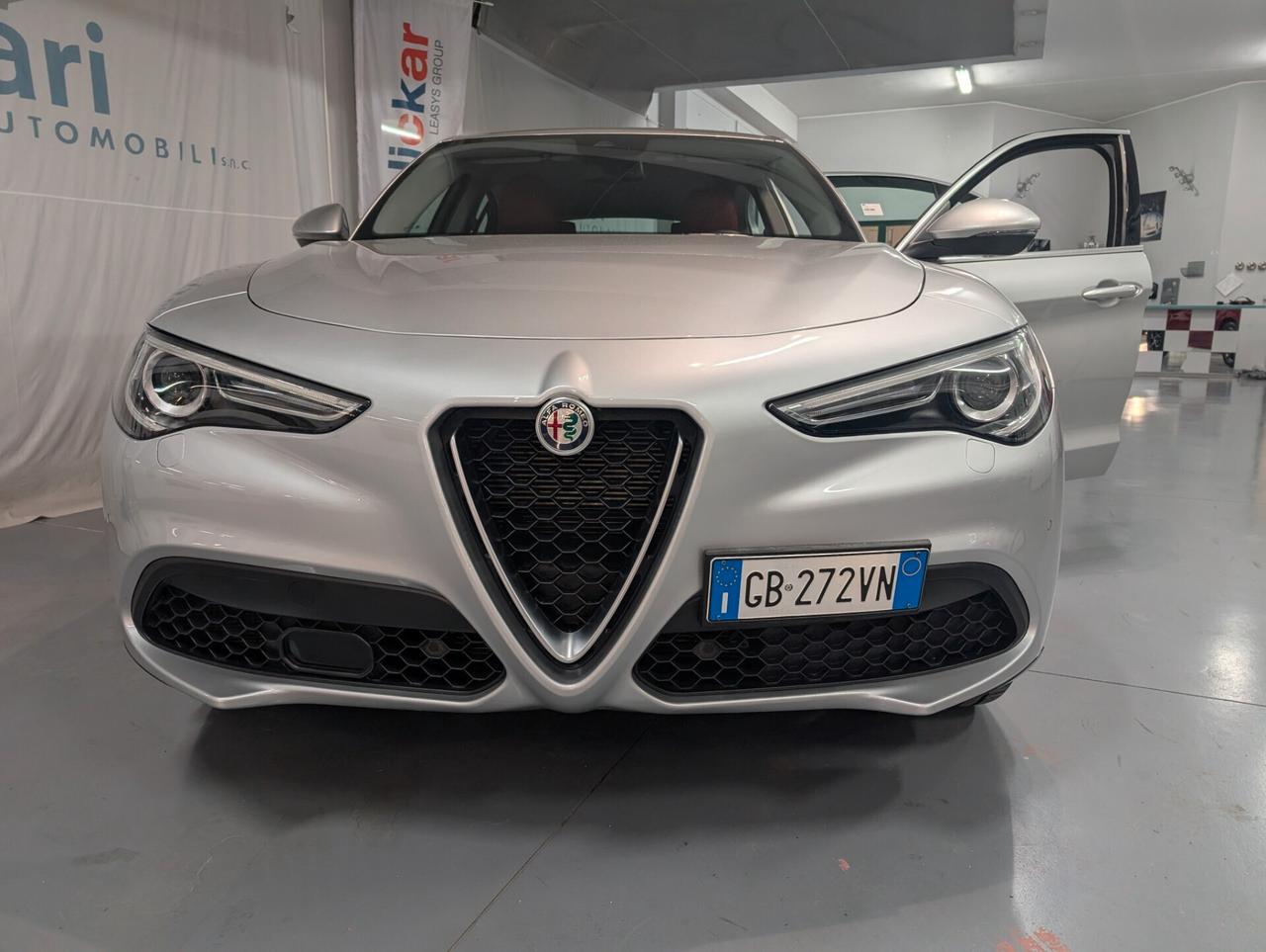 Alfa Romeo Stelvio 2.0 Turbo 280 CV AT8 Q4 Ti