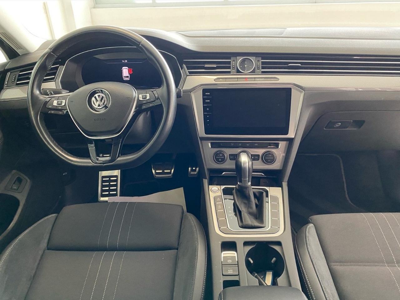 Volkswagen Passat alltrack 2.0 tdi 4motion 190cv dsg my18