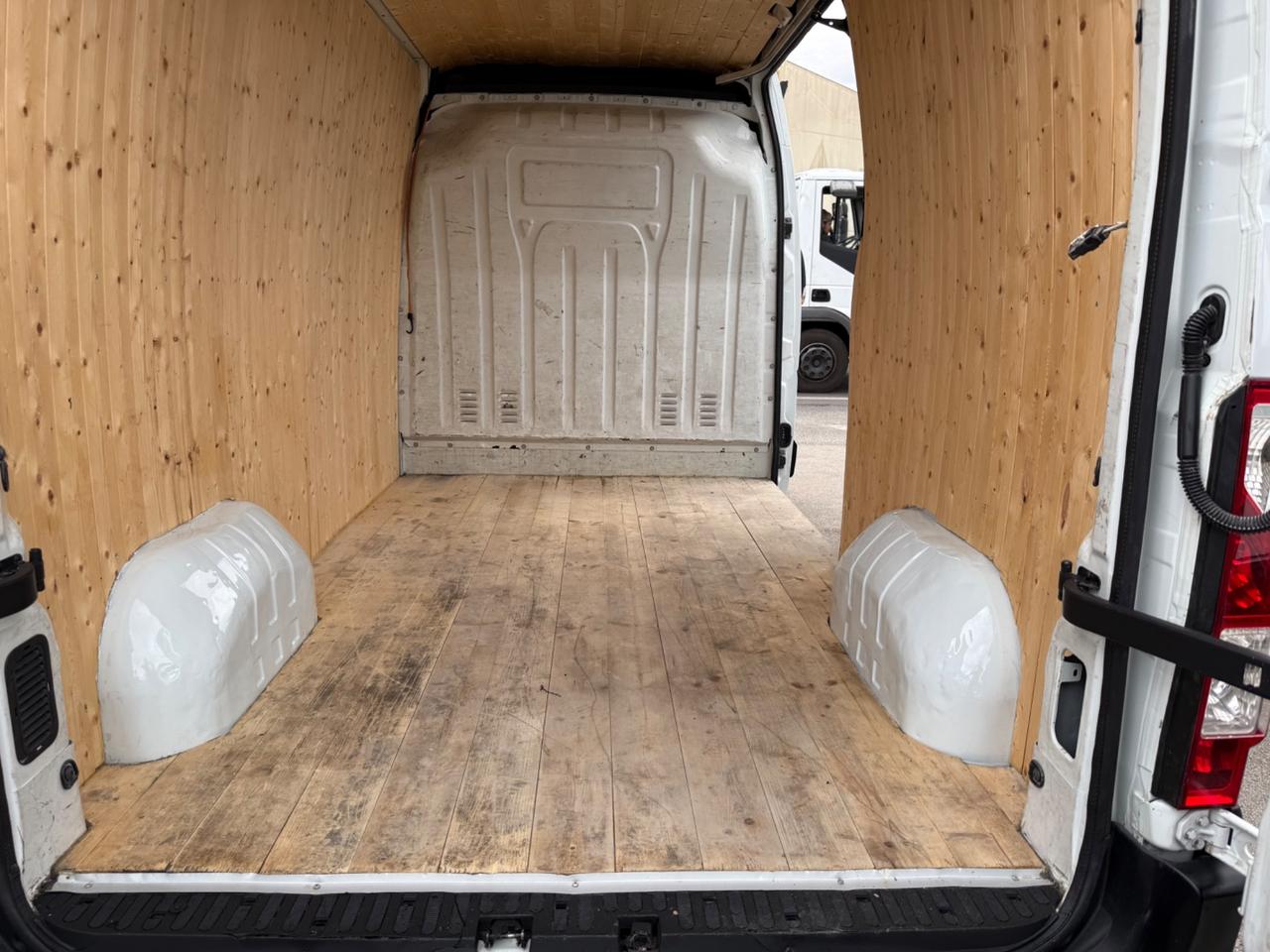 Renault Master 2.3 Diesel Tetto Alto passo Medio