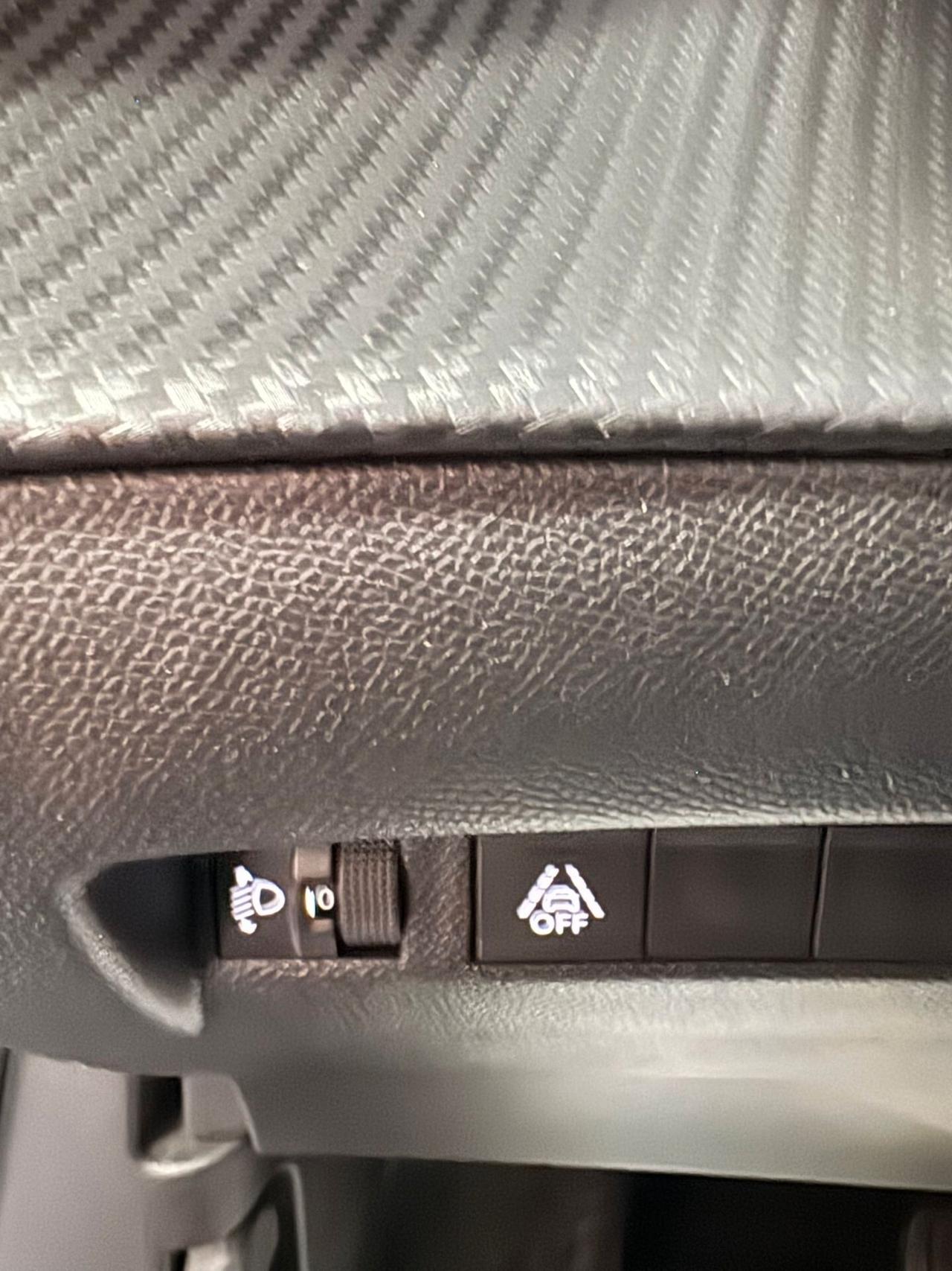 Peugeot 2008 BlueHDi 130 S&S EAT8 GT Pack Veglia l'i-cockpit 3D