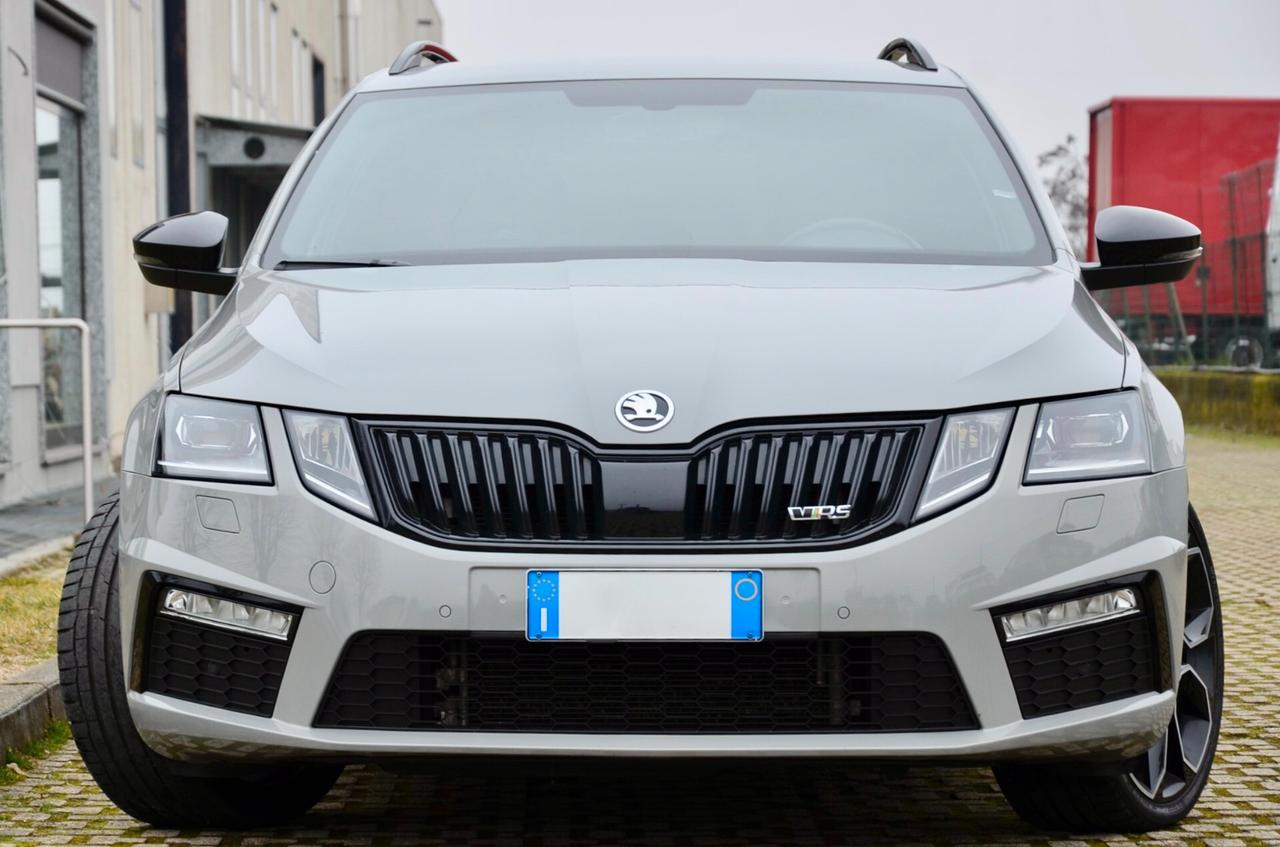 SKODA OCTAVIA SW 2.0 TSI RS 245cv DSG, SERVICE VW, UFF ITALIANA, SCARICO, FULL LED, RETROCAMERA, APPLE ANDROID, 19", PERMUTE