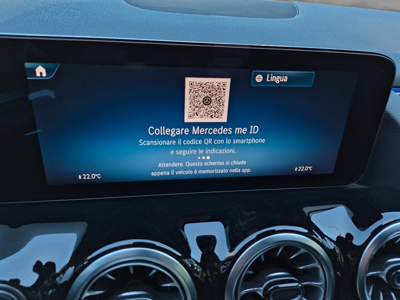 Mercedes-Benz GLA 200 D AMG ADV. PLUS 8G - DCT LED NAVI PREMIUM CARPLAY RETROCAM. VETRI PRIVACY SEDILI RISC. KEYLESS-GO
