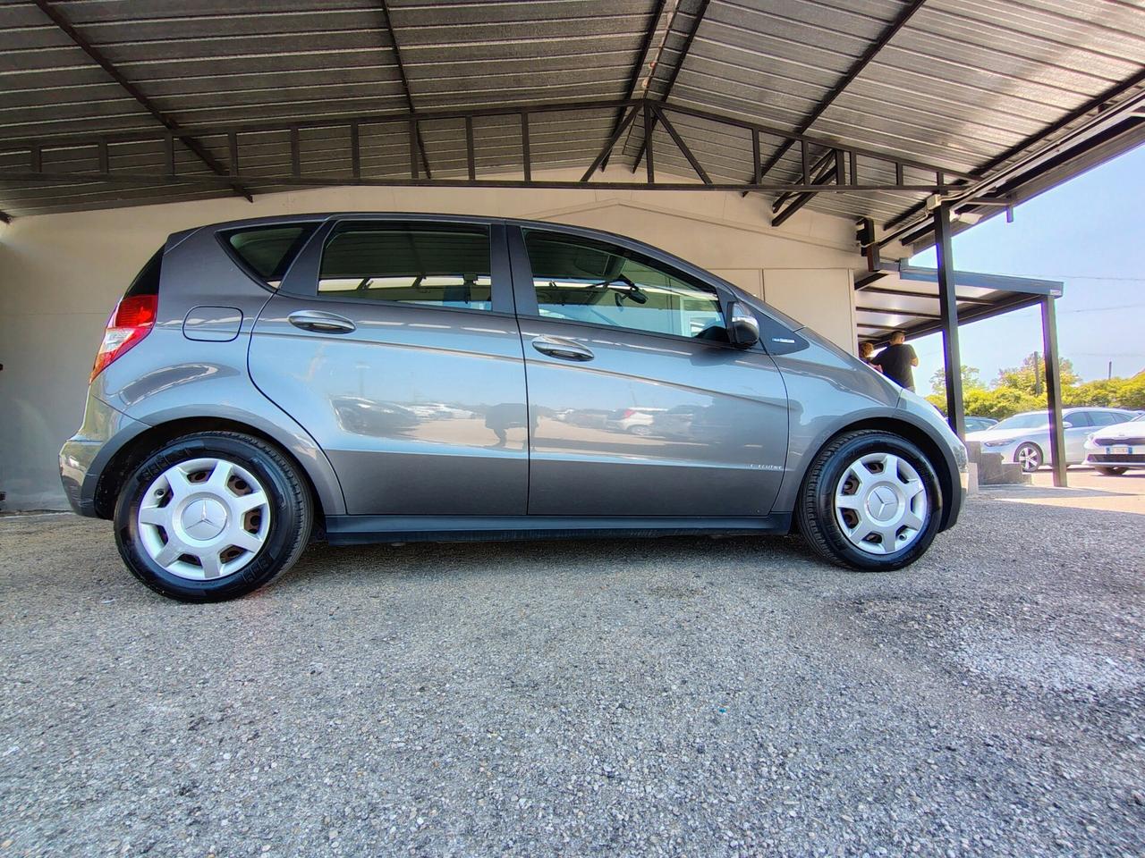 Mercedes-benz A 160 CDI BlueEFFICIENCY Avantgarde