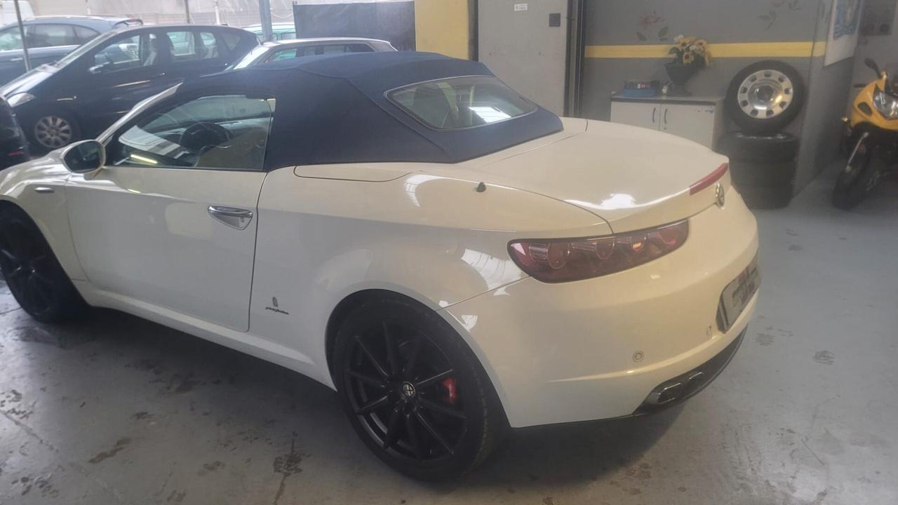 Alfa Romeo Spider 2.2 JTS