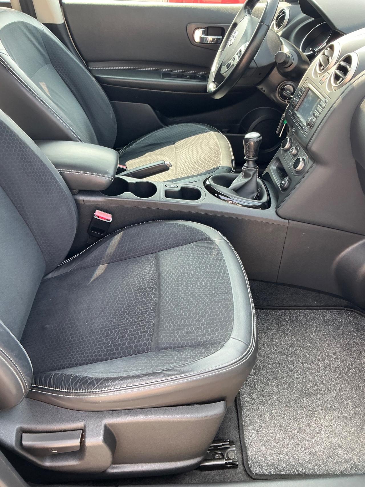 Nissan Qashqai 1.5 dCi DPF Tekna