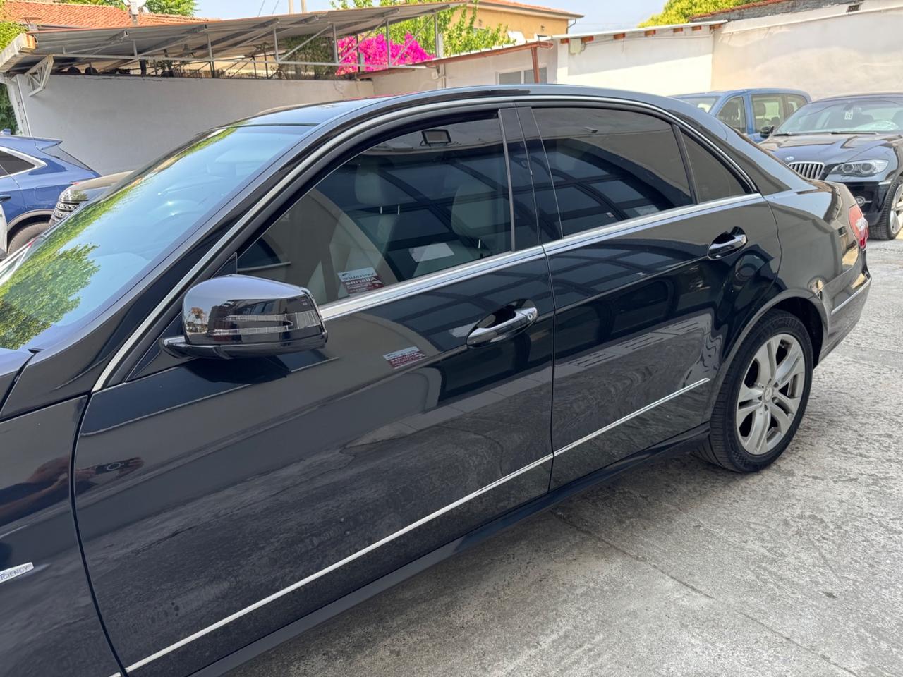 Mercedes-benz E 350 E 350 CDI BlueEFFICIENCY Avantgarde AMG