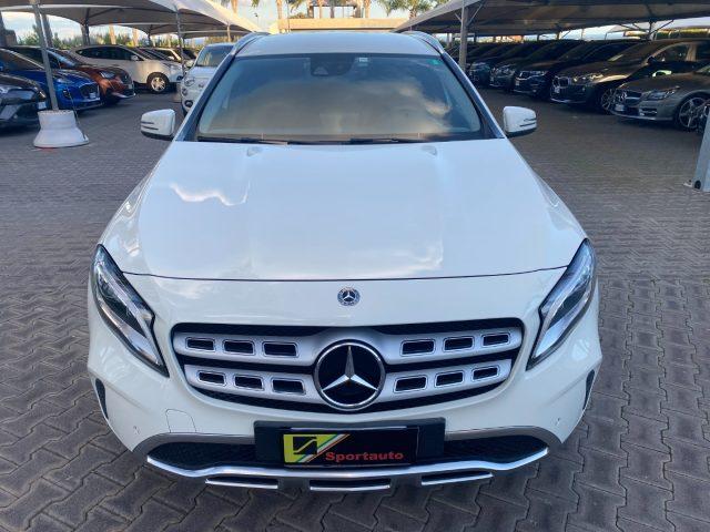 MERCEDES-BENZ GLA 200 d Automatic 4Matic Sport