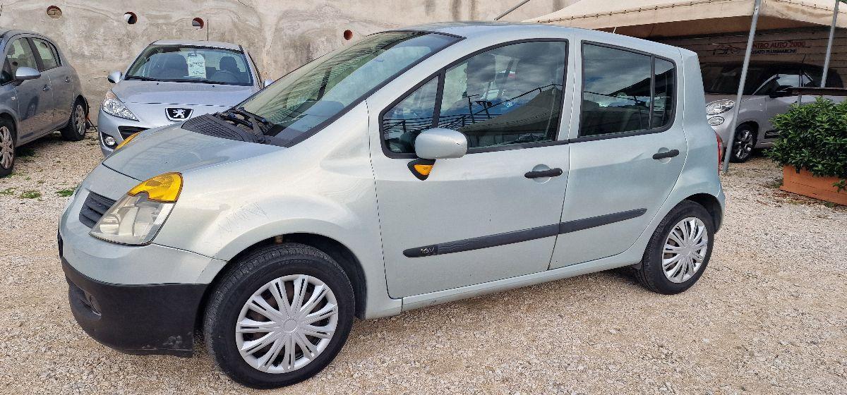 RENAULT Modus 1.2 16V Dynamique
