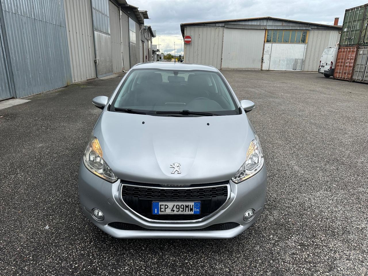 Peugeot 208 1.4 HDi 68 CV 3 porte Allure
