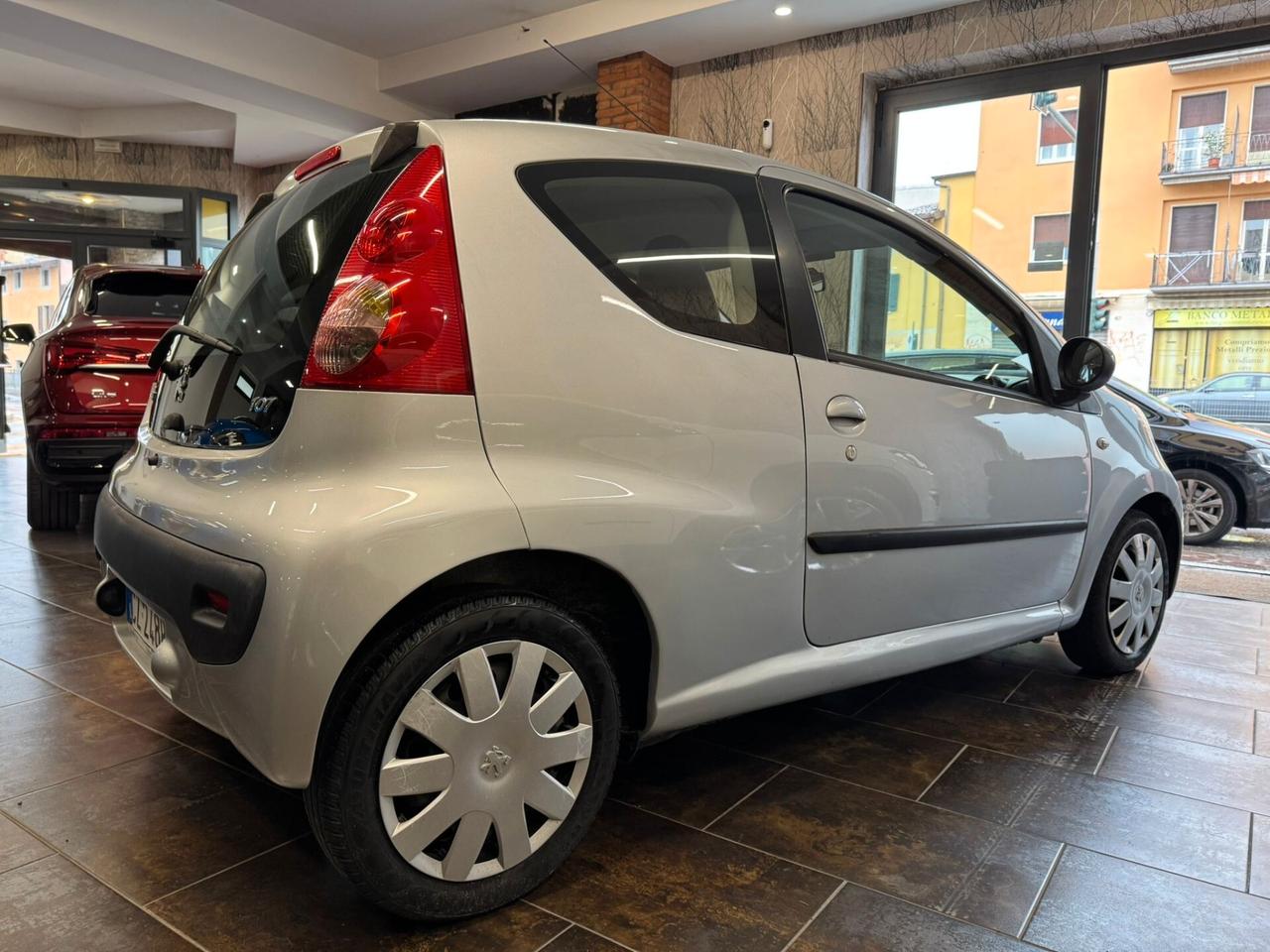 Peugeot 107 1.0 68CV 3p. Desir